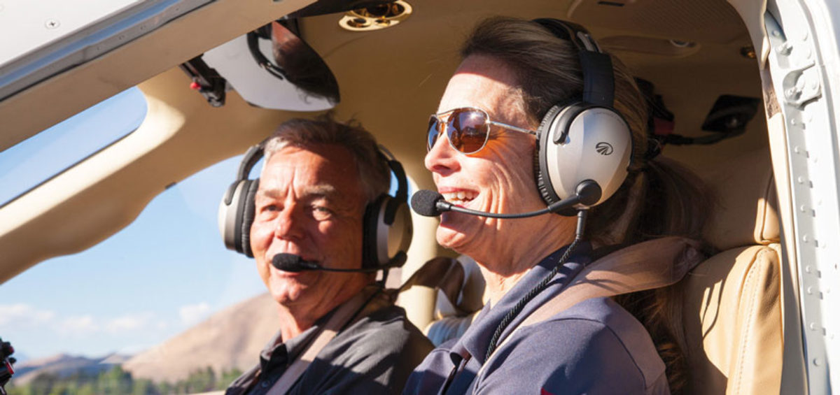 Charter pilots wearing Zulu 3