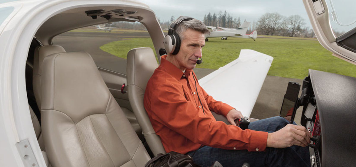 Pilot wearing Zulu 3 in the cockpit