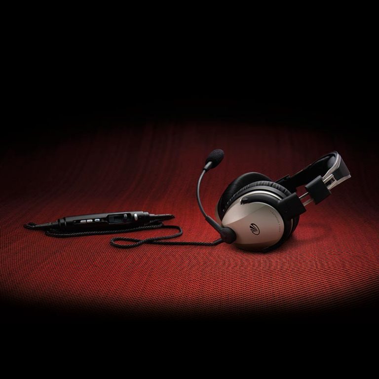 Zulu 3 ANR Headset Lightspeed Aviation